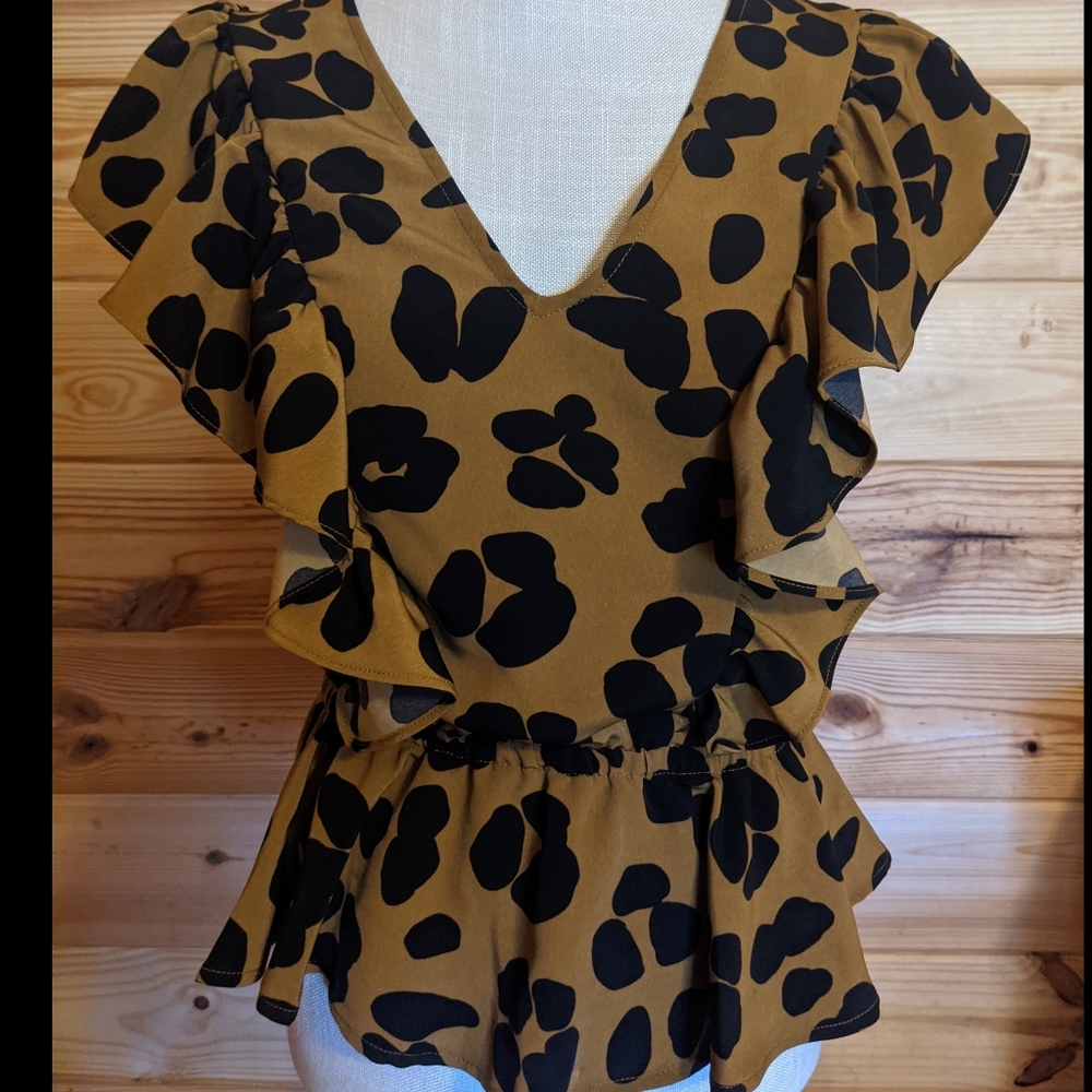 NWT Who What Wear Ink Blot Animal Print Peplum Top